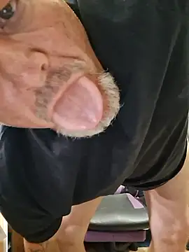 bigdoog8 online show from July 25, 2026, 12:20 am