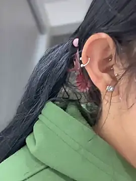 emily rosse04 online show from March 19, 2025, 12:12 pm