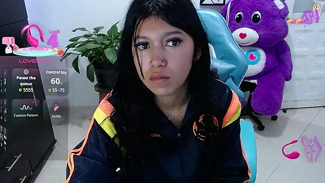 emily rosse04 online show from April 10, 2026, 11:04 am