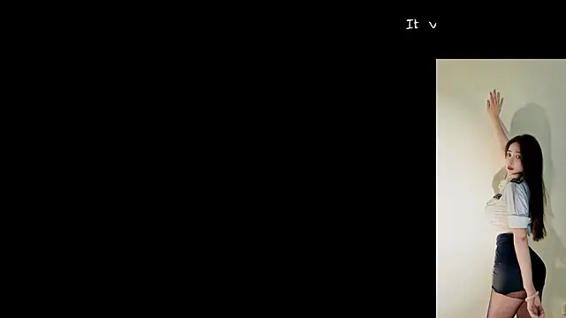 -Aricia- online show from May 6, 2026, 4:34 pm