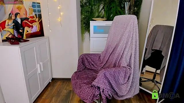 Melissa Wells online show from March 4, 2025, 5:32 am