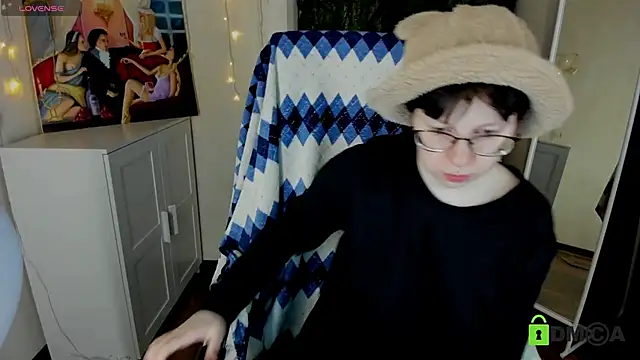 Melissa Wells online show from October 19, 2025, 3:12 pm