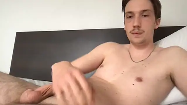 Snapshot of hungandfun05 chatting on March 31, 2026, 3:12 pm hungandfun05 online show from March 31, 2026, 3:12 pm