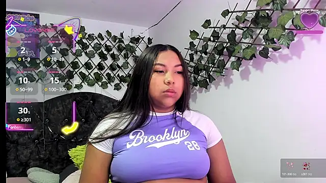 Snapshot of PaulinaSwan chatting on November 15, 2025, 6:11 am PaulinaSwan online show from November 15, 2025, 6:11 am