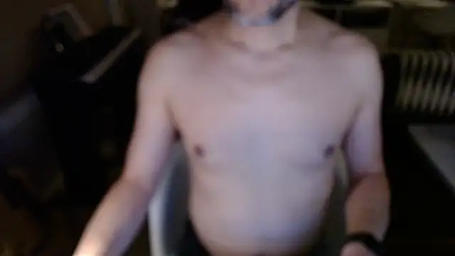 Snapshot of TheBongoBong chatting on March 23, 2025, 2:37 am TheBongoBong online show from March 23, 2025, 2:37 am