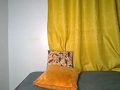 Snapshot of betty730 chatting on February 9, 2026, 5:06 pm betty730 online show from February 9, 2026, 5:06 pm