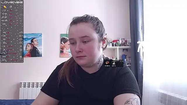 Snapshot of Light_Luna chatting on February 27, 2025, 3:58 am Light Luna online show from February 27, 2025, 3:58 am