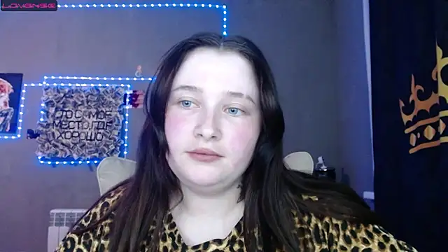 Snapshot of Light_Luna chatting on May 29, 2026, 5:22 pm Light Luna online show from May 29, 2026, 5:22 pm