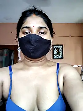 Snapshot of Luv_Adite20 chatting on September 9, 2025, 5:18 am Luv Adite20 online show from September 9, 2025, 5:18 am