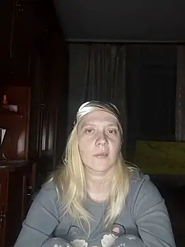 LeraSweet online show from November 8, 2025, 9:13 pm