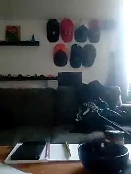 Snapshot of eltoulou chatting on January 8, 2025, 6:41 pm eltoulou online show from January 8, 2025, 6:41 pm