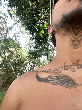 Snapshot of Alex_Teau chatting on February 26, 2025, 6:32 pm Alex Teau online show from February 26, 2025, 6:32 pm