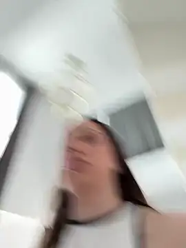 Snapshot of deliaroyal chatting on March 5, 2025, 1:06 pm deliaroyal online show from March 5, 2025, 1:06 pm