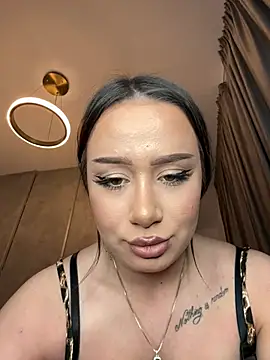 Snapshot of deliaroyal chatting on March 16, 2025, 4:34 pm deliaroyal online show from March 16, 2025, 4:34 pm