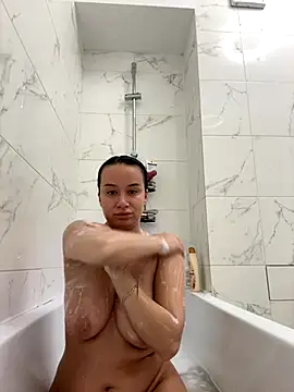 Snapshot of deliaroyal chatting on October 5, 2025, 3:10 pm deliaroyal online show from October 5, 2025, 3:10 pm