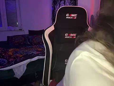 kinkygirl420x online show from February 4, 2025, 10:02 pm