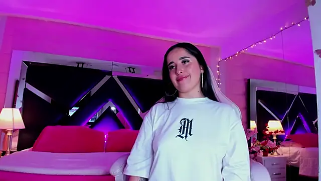 Snapshot of Andrex_Joness chatting on February 5, 2025, 3:02 am Andrex Joness online show from February 5, 2025, 3:02 am