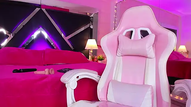 Snapshot of Andrex_Joness chatting on February 23, 2025, 7:11 am Andrex Joness online show from February 23, 2025, 7:11 am