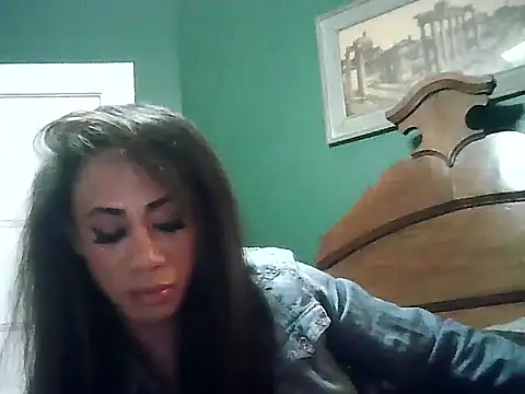 Snapshot of CaramelDipper chatting on December 16, 2024, 11:01 am CaramelDipper online show from December 16, 2024, 11:01 am