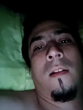 Snapshot of Rejy1992 chatting on December 25, 2024, 9:43 pm Rejy1992 online show from December 25, 2024, 9:43 pm