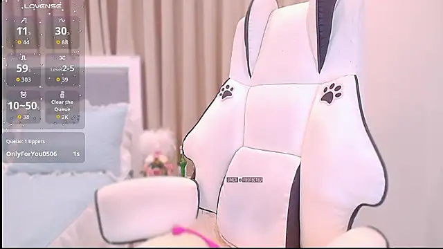 PimChanOK online show from February 3, 2026, 9:42 pm