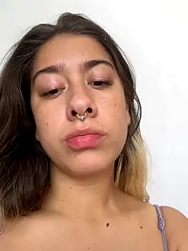 Enyeld ruru online show from December 1, 2025, 3:06 pm