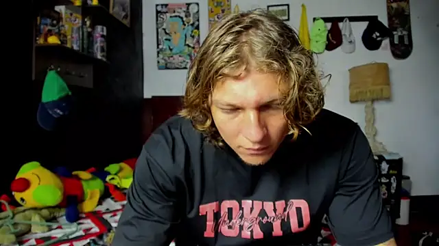 Tom Krakow online show from February 2, 2026, 7:01 pm