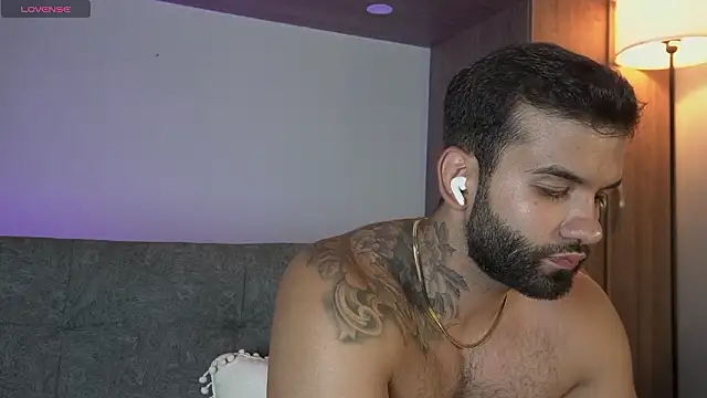 MarkHazze online show from March 29, 2026, 12:43 am