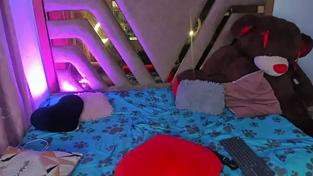 Snapshot of naatashamendozaa chatting on March 22, 2025, 3:09 am naatashamendozaa online show from March 22, 2025, 3:09 am