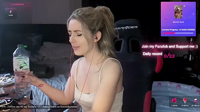 Lisaonthemoon online show from July 2, 2026, 6:47 pm