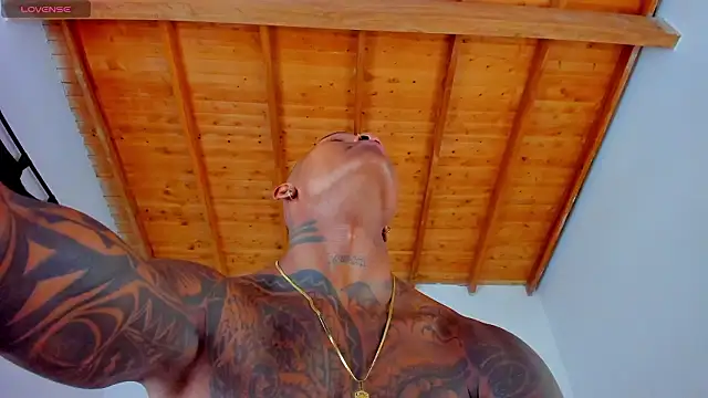 esteveen ortegas  online show from March 26, 2026, 10:26 pm