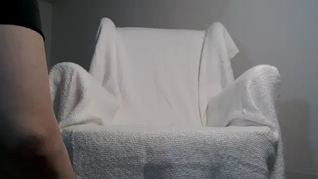 Snapshot of Lily_0000 chatting on December 12, 2024, 5:48 pm Lily 0000 online show from December 12, 2024, 5:48 pm