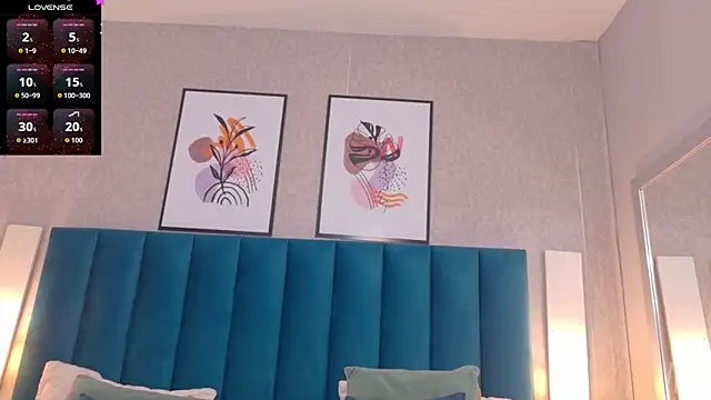 Snapshot of CheneellLorens chatting on November 10, 2025, 7:46 pm CheneellLorens online show from November 10, 2025, 7:46 pm