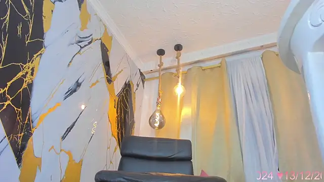 Brianna Stars online show from December 14, 2024, 12:01 am