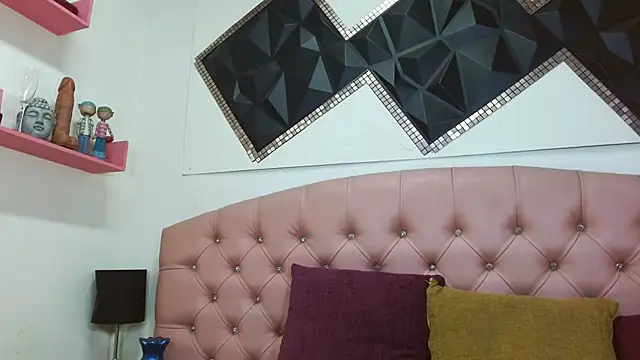 andrea safeira doll online show from February 26, 2026, 8:30 pm