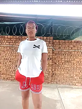 Snapshot of Bootycurvy2 chatting on December 1, 2025, 7:02 am Bootycurvy2 online show from December 1, 2025, 7:02 am