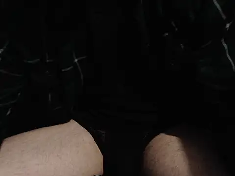 Snapshot of Dogz_n_daugthers chatting on January 29, 2025, 12:22 am Dogz n daugthers online show from January 29, 2025, 12:22 am