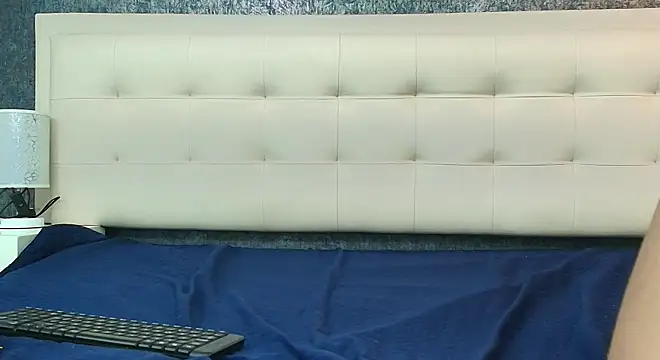 Cloeandtyfanny online show from April 11, 2026, 7:51 pm