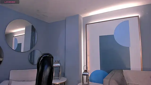 Snapshot of PaulinaSantos_ chatting on October 14, 2025, 7:58 pm PaulinaSantos online show from October 14, 2025, 7:58 pm