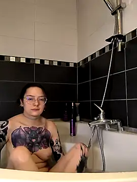 Snapshot of mamiedonuts chatting on March 5, 2025, 8:21 am mamiedonuts online show from March 5, 2025, 8:21 am