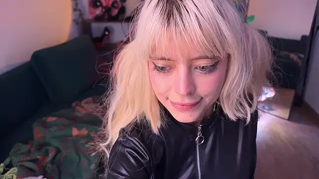 Snapshot of Eerectioneering chatting on October 6, 2025, 11:18 am Eerectioneering online show from October 6, 2025, 11:18 am