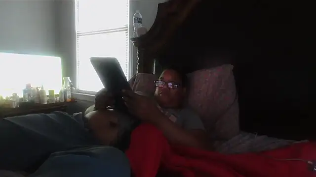 ebonyred online show from April 5, 2026, 8:50 pm