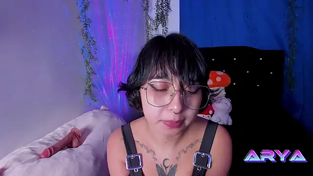 arysUwU online show from February 22, 2025, 4:29 am