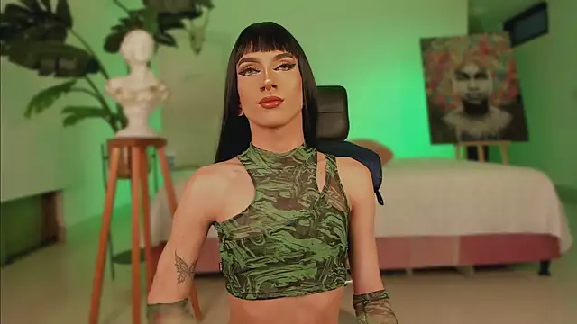 Taylor  foxxx online show from February 1, 2025, 7:15 am