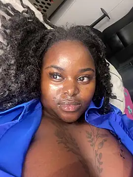 Honeycoco0211 online show from February 19, 2025, 9:28 am