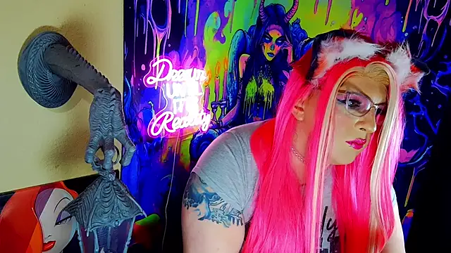 Blakelytgirl online show from May 15, 2026, 4:52 am