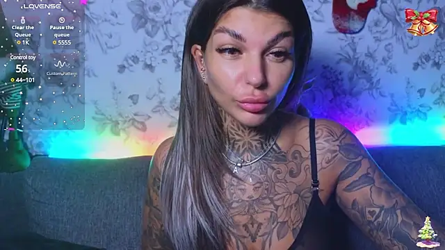 Snapshot of tattooedBabyy chatting on December 16, 2024, 10:29 am tattooedBabyy online show from December 16, 2024, 10:29 am
