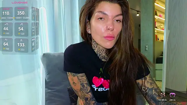 Snapshot of tattooedBabyy chatting on March 30, 2026, 9:10 am tattooedBabyy online show from March 30, 2026, 9:10 am