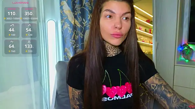 Snapshot of tattooedBabyy chatting on April 4, 2026, 10:13 am tattooedBabyy online show from April 4, 2026, 10:13 am