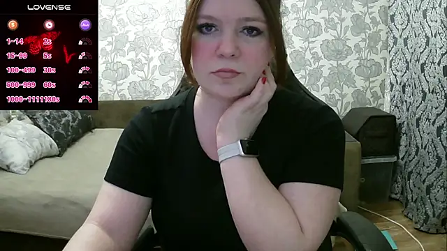 Snapshot of Sabrina_Poison chatting on January 31, 2025, 4:14 am Sabrina Poison online show from January 31, 2025, 4:14 am